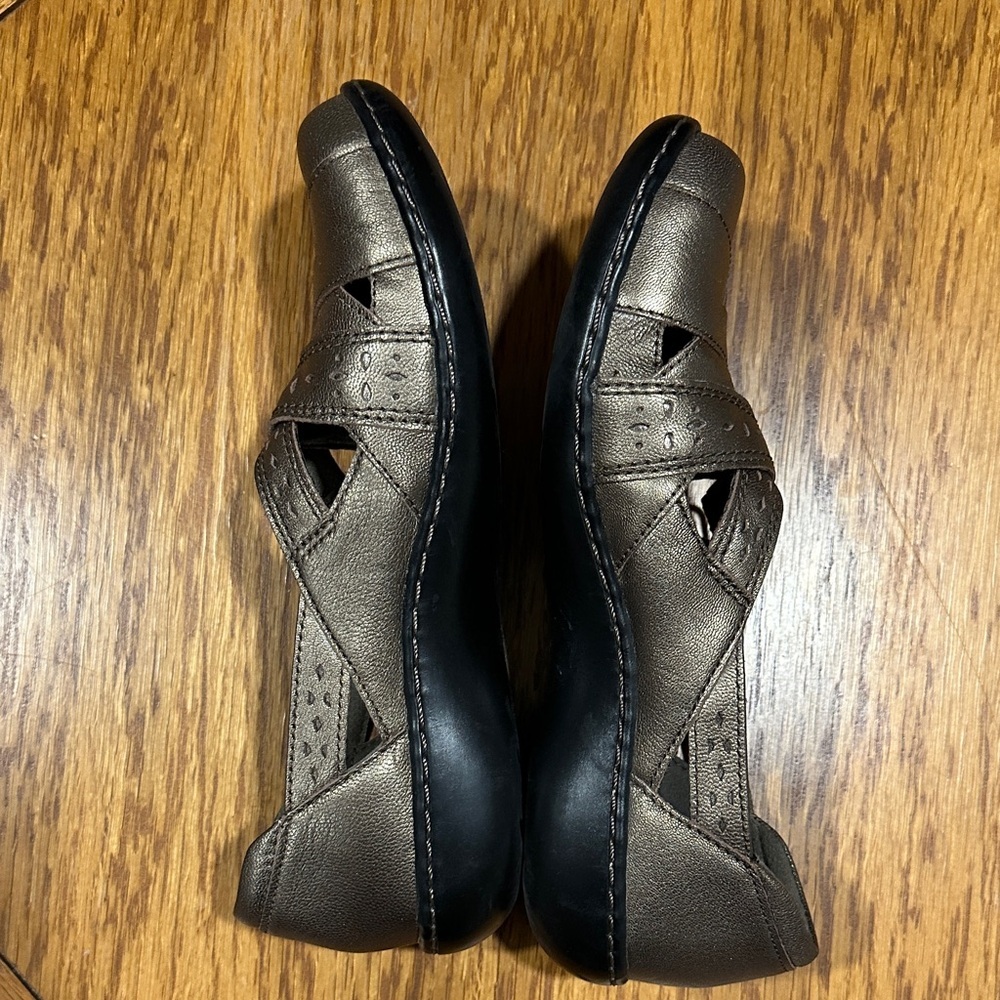 *CLARKS* Metallic Brown Ashland Spin Q Loafers Shoes Size 8.5 - Picture 9 of 12